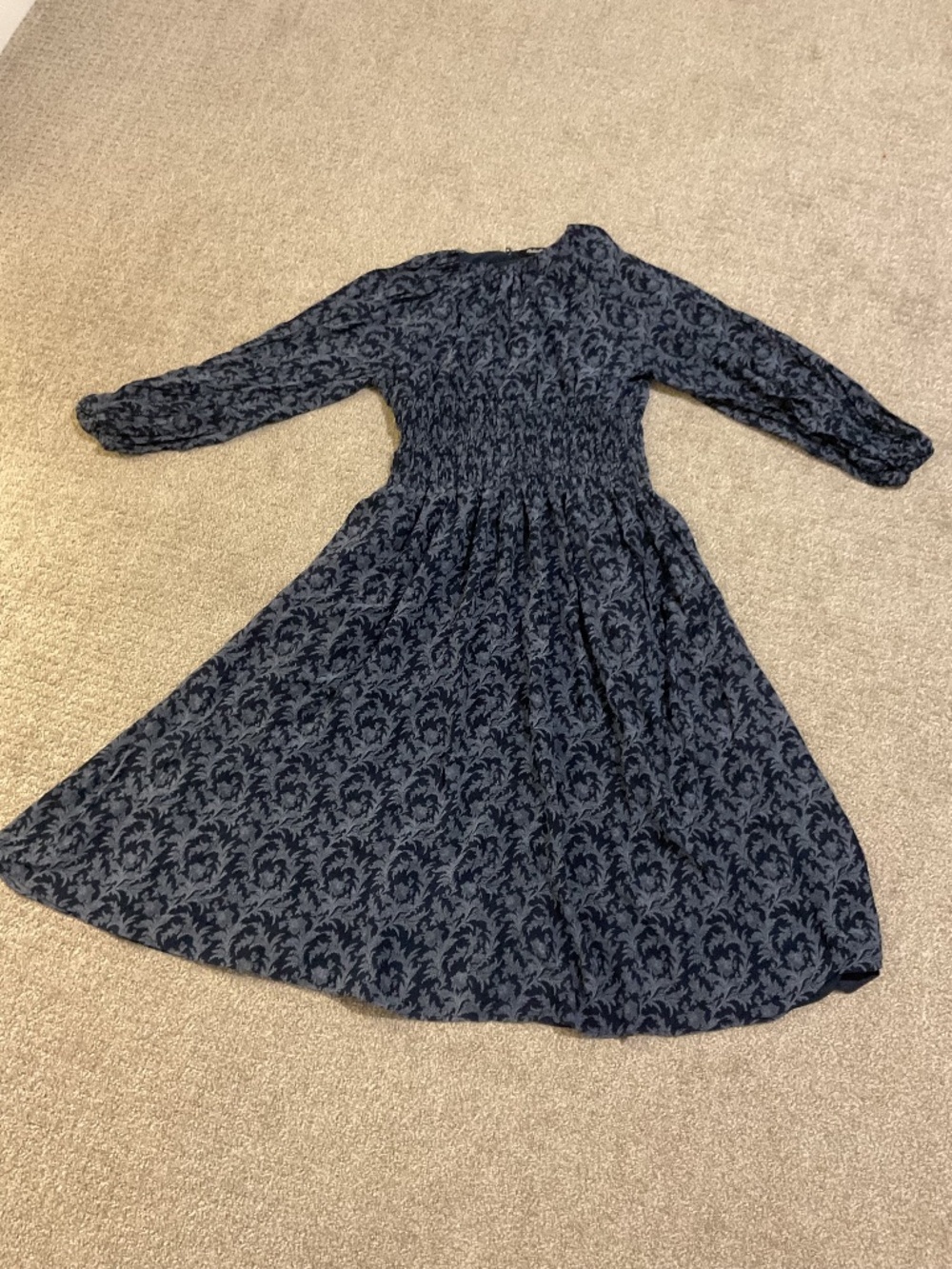 Madewell Bubble-Sleeve Smocked Midi Dress in Floral, size large